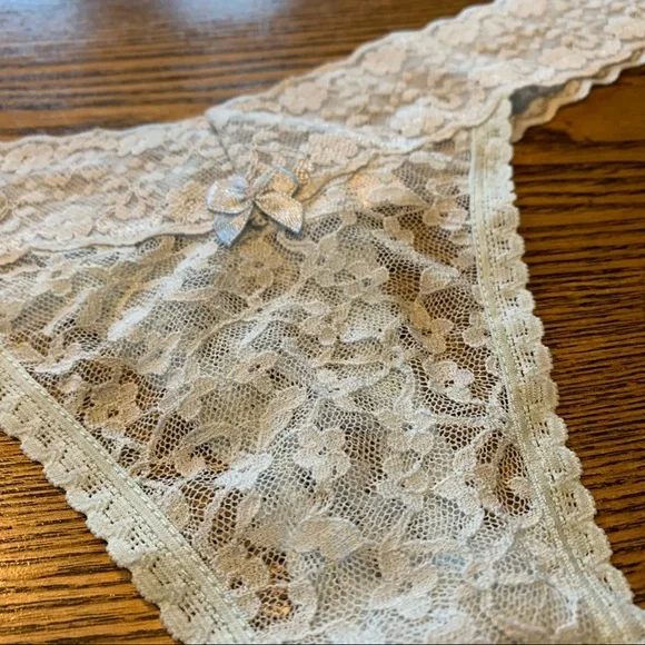 Secret Possessions Thong OS - Picture 2 of 7